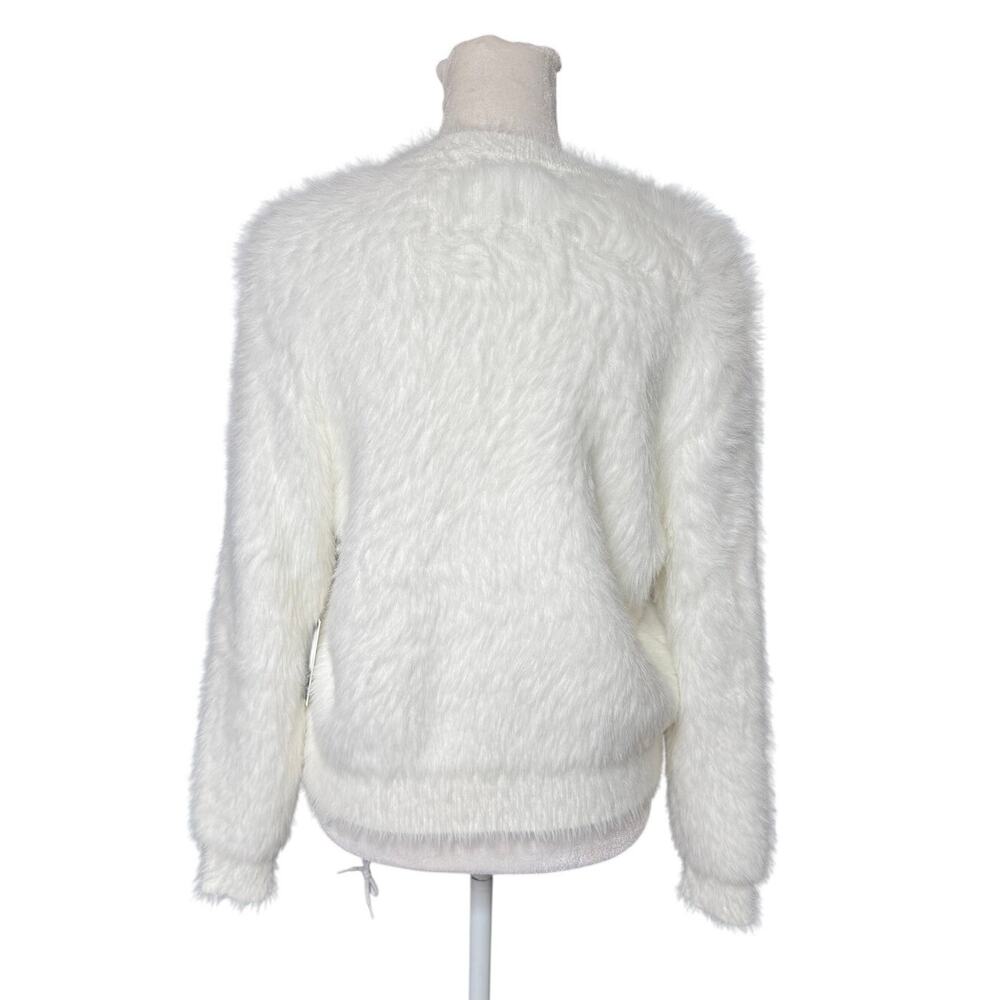 On 12th White Fuzzy Gold Bow Sweater Size Medium NWT Coquette Balletcore - Picture 3 of 12